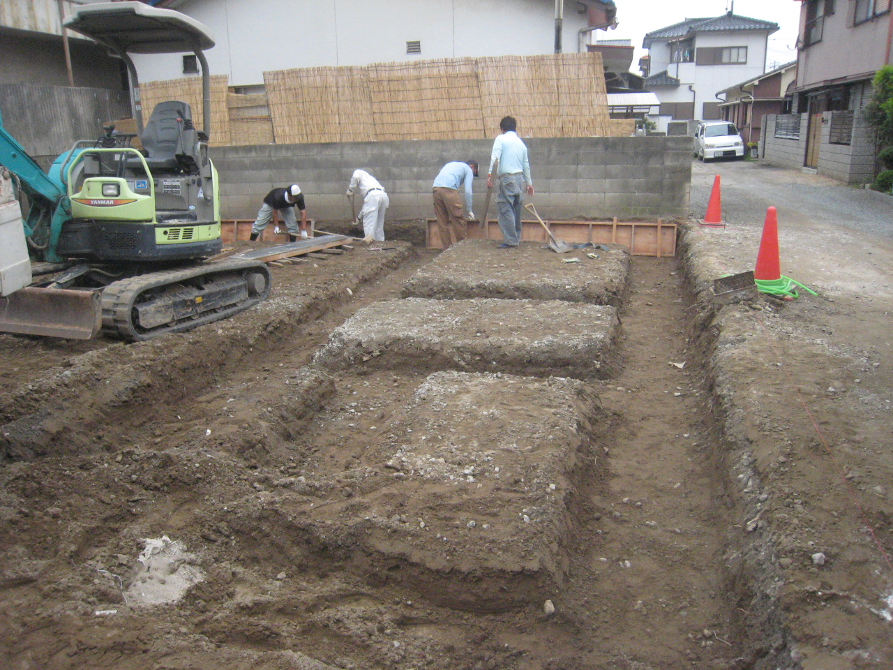 関戸の家 基礎工事 掘り方 鉄筋組 浅井良工務店和歌山で家を建てる 注文住宅新築とリフォームなら 浅井良工務店